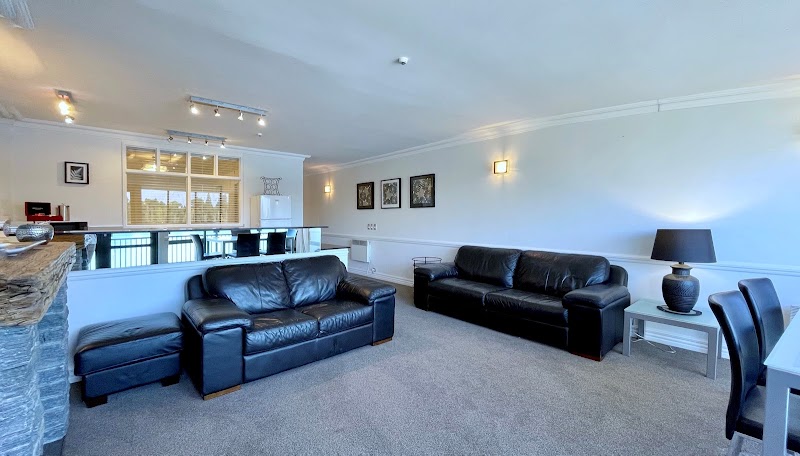 The Waterfront - The Waterfront, 109 Beach Street, Queenstown 9300, New Zealand
