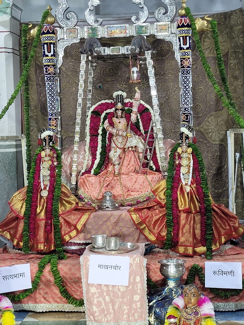 Rangji Temple - Rangji Temple, FHR4+44Q, Pushkar, Rajasthan 305022, India
