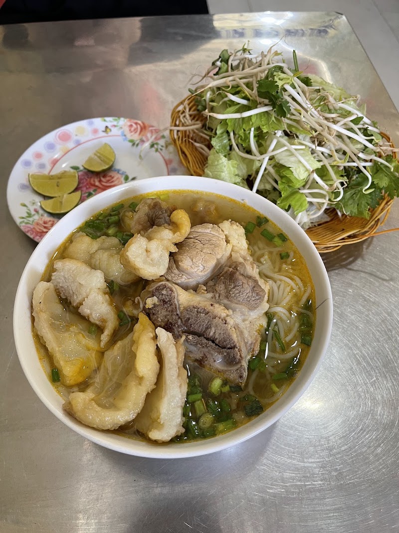 Huế Thương Quán - Huế Thương Quán 129 Bà Huyện Thanh Quan, Ngũ Hành Sơn, Đà Nẵng 550000, Vietnam
