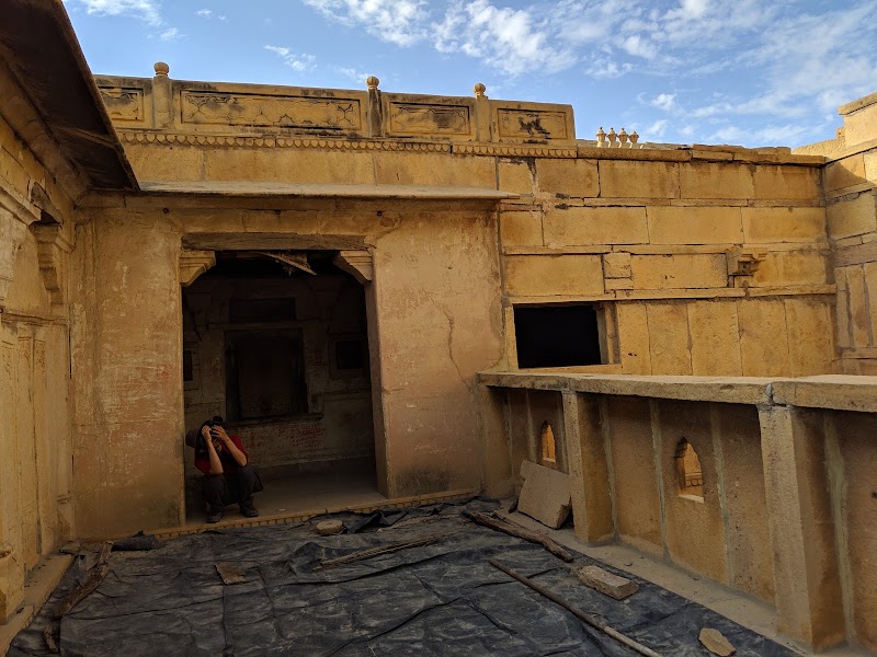 Salam Singh Ki Haweli (Moti Mahal) - Salam Singh Ki Haweli (Moti Mahal), Amar Sagar Pol, Jaisalmer, Rajasthan 345001, India