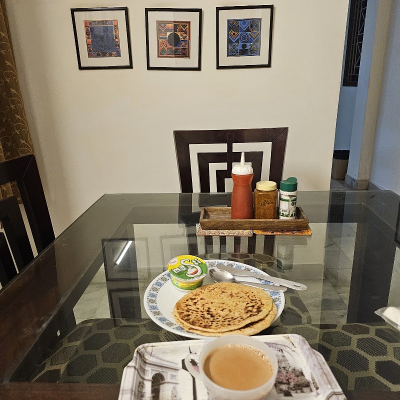 Woodpecker Apartments Hauz khas - Woodpecker Apartments Hauz khas, D1/3, Ground Floor, near SBI, Hauz Khas Market, Block D1, Hauz Khas, New Delhi, Delhi 110016, India