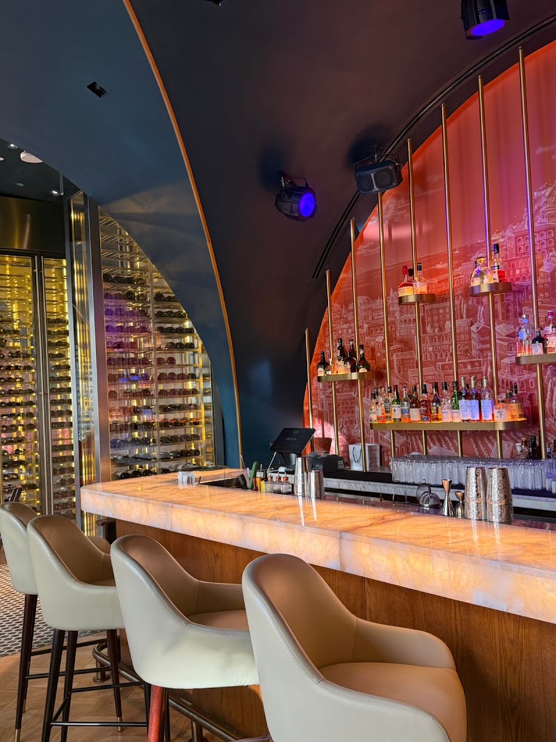 Cinque | Italian Restaurant in Dubai | FIVE Palm Jumeirah - Cinque | Italian Restaurant in Dubai | FIVE Palm Jumeirah No 1 Palm Jumeirah - نخلة جميرا - دبي - United Arab Emirates