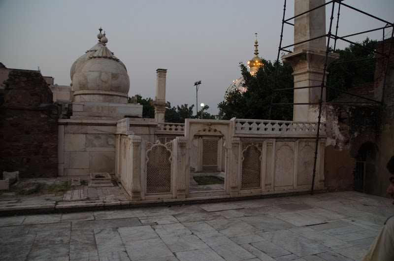 Bhool Bhulaiya - Bhool Bhulaiya Seth Sarai, Mehrauli, New Delhi, Delhi 110030, India