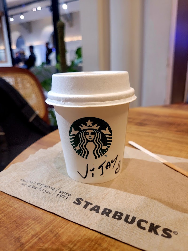 Starbucks - Opera Junction - Starbucks - Opera Junction No 57, Opera House Brigade Road, Opera Junction, Residency Rd, opposite PVR, Shanthala Nagar, Ashok Nagar, Bengaluru, Karnataka 560025, India