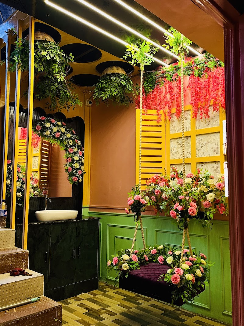 The Velvet Cafe & restaurant - The Velvet Cafe & restaurant R. B. S. S. Sahay Raod, Bhikhanpur, Bhagalpur, Bihar 812001, India
