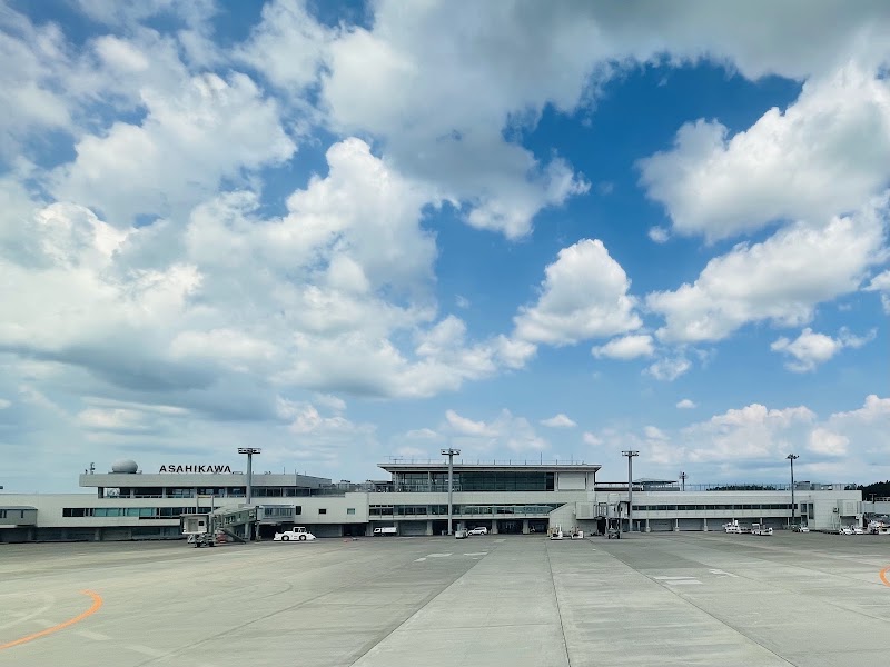 Asahikawa Airport - Asahikawa Airport 2 Sen-16-98 Higashi, Higashikagura, Kamikawa District, Hokkaido 071-1562, Japan