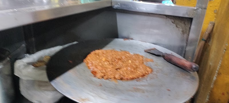 Pawan chat stall - Pawan chat stall sankatmochan road Varanasi 33/34 bandhu niwas, Saket Nagar Colony, Lanka, Varanasi, Uttar Pradesh 221005, India