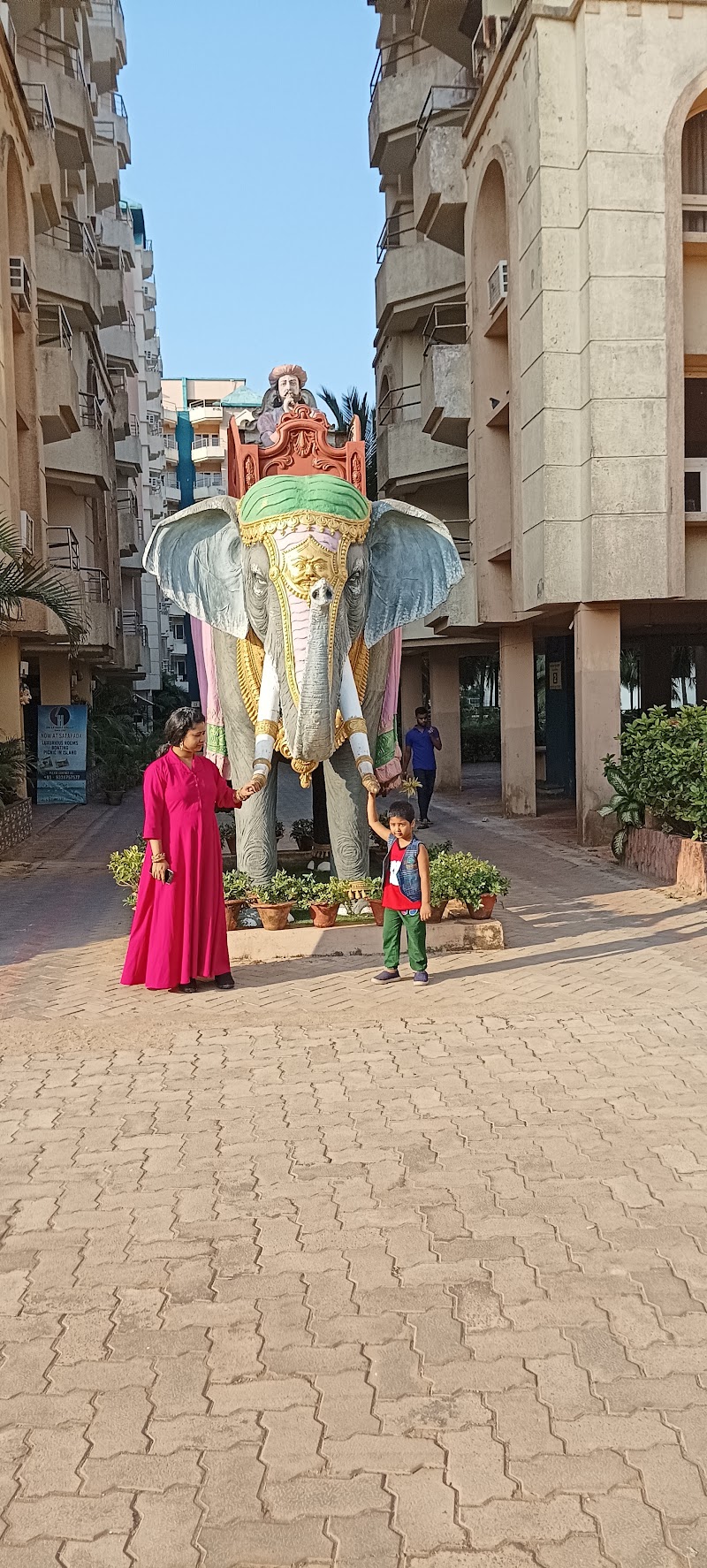 La Platina Premium Suites - La Platina Premium Suites, The Club Krishna Sea Sight Resort, Sea Beach Area, Marine Drive, New Marine Drive Rd, Baliapanda Housing Board Colony, Puri, Odisha 752001, India