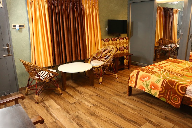 Penthouse 2BHK with Bathtub and Terrace - Penthouse 2BHK with Bathtub and Terrace No.98, 2nd Floor, Eswaran Dharmaraja Kovil St, Heritage Town, Puducherry, 605001, India