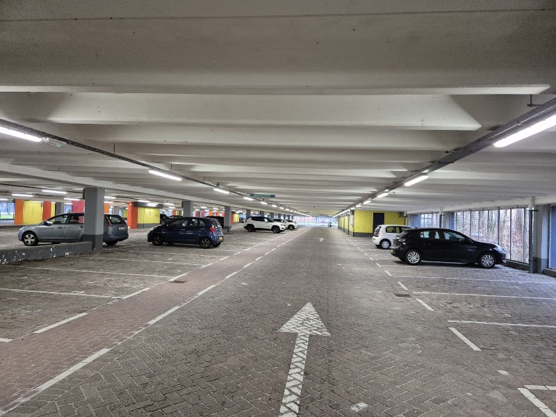 P+R Slinge - P+R Slinge, Slinge 763, Metro, 3086 NJ Rotterdam, Netherlands