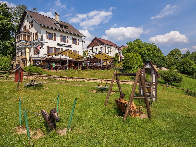 Resort Mezná - Resort Mezná, Mezná 80, 407 17 Hřensko-Děčín 2, Czechia