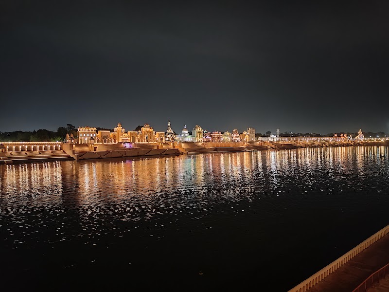 Shaurya Ghat Chambal River Front West Gate - Shaurya Ghat Chambal River Front West Gate 5RQM+5PQ, Kota Thermal Power Station Colony, Electricity Board Area, Kota, Rajasthan 324008, India