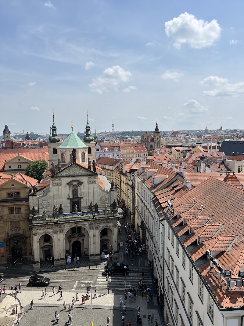 Socha lva (na fasádě na rohu domu Staroměstské náměstí 3/2) - Socha lva (na fasádě na rohu domu Staroměstské náměstí 3/2), Staroměstské nám. 3/2, Staré Město, 110 00 Praha-Praha 1, Czechia
