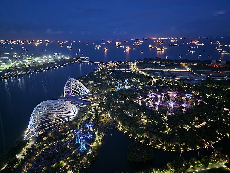 SkyPark Observation Deck - SkyPark Observation Deck 10 Bayfront Avenue, Hotel, Tower 3 Level 56, Marina Bay Sands, Singapore 018956