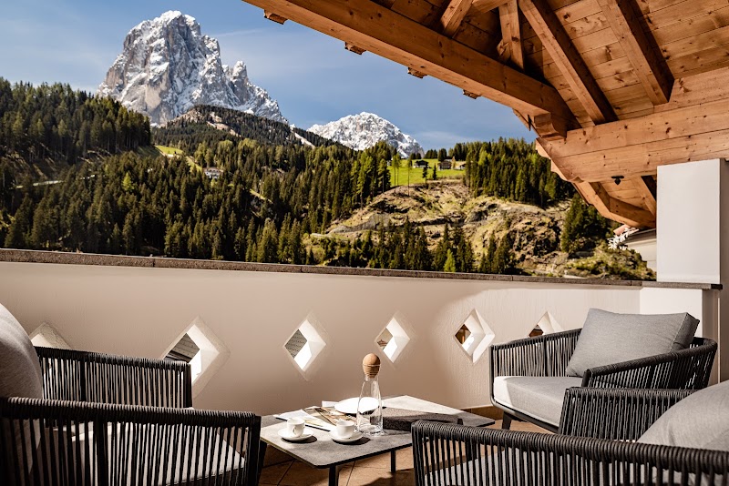 Apartments Belaval - Apartments Belaval Via Dursan, 37, 39047 Santa Cristina Valgardena BZ, Italy