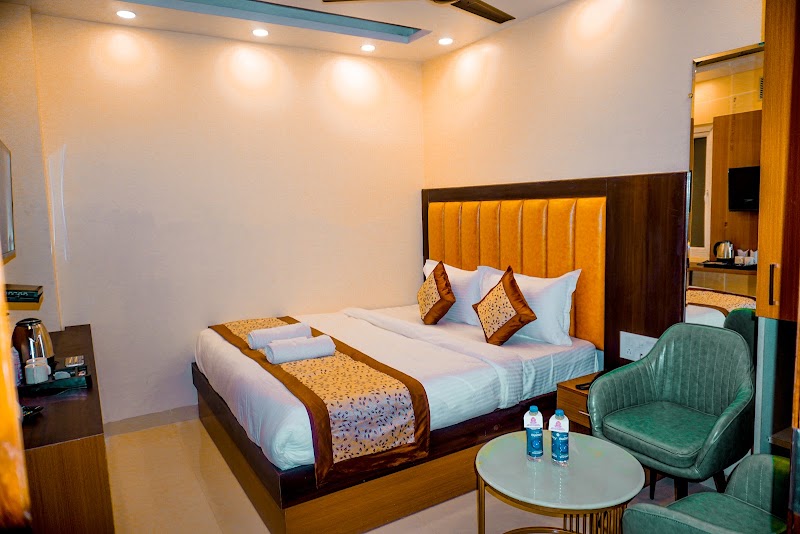 Hotel Royal Rosette - Hotel Royal Rosette 5225, Shora Kothi, Basant Rd, Sidarth Basti, Aram Bagh, Paharganj, New Delhi, Delhi, 110055, India