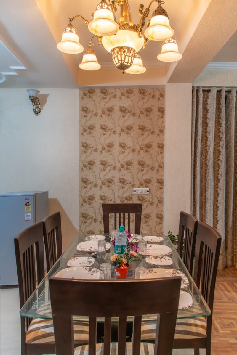 Emerald Stays - Emerald Stays, Main Rd, Radopaind, Matlah, Dharampur, Himachal Pradesh 173209, India