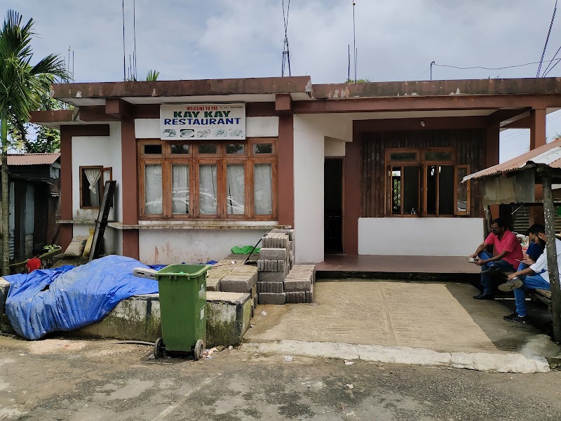 Living bridge, Parking lot, Riwai Village, Mawlynnong Road - Living bridge, Parking lot, Riwai Village, Mawlynnong Road 6V5X+3WW, Nongthymmai, Meghalaya 793110, India