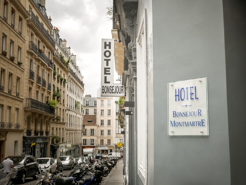 Hôtel Bonséjour - Hôtel Bonséjour 11 Rue Burq, 75018 Paris, France