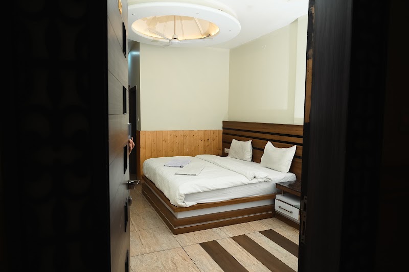 Kangra Rodeway Inn - Kangra Rodeway Inn vill, Khas Kachhiari, Kangra, Himachal Pradesh 176001, India