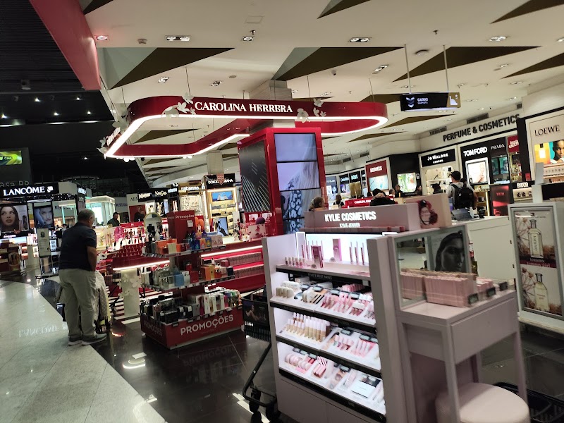 Starbucks - Starbucks, Nacional Oeste / Área Restrita - Aeroporto GRU, Terminal 2 - Rod. Hélio Smidt, S/N - Portão 220 - Aeroporto, Guarulhos - SP, 07190-100, Brazil