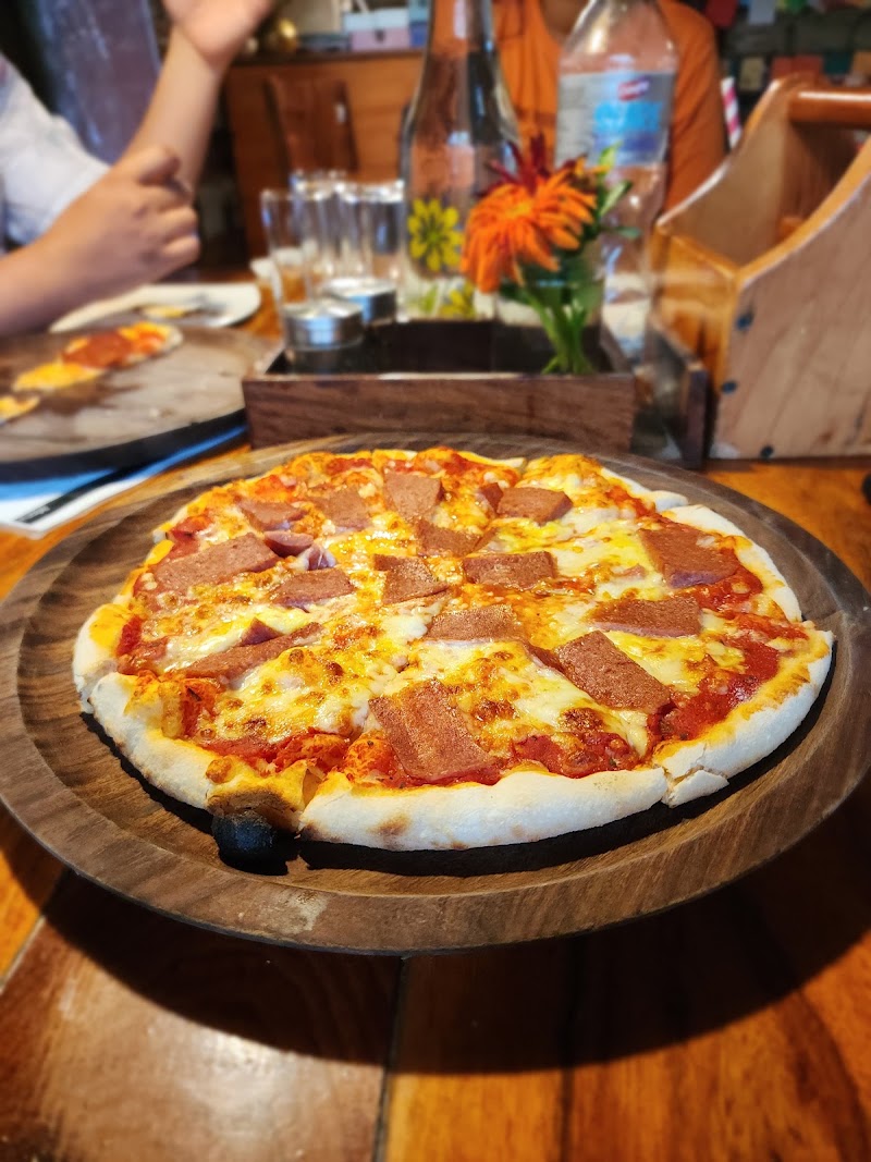 IL Forno - IL Forno 65WM+84V, Hadimba Temple Rd, Siyal, Manali, Himachal Pradesh 175131, India