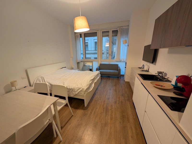 Sant'Ambrogio Apartments - Sant'Ambrogio Apartments Via Edmondo de Amicis, 28, 20123 Milano MI, Italy