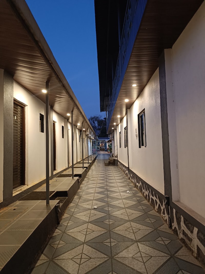 Canal Touch Resort - Canal Touch Resort Varai T. Need, Maharashtra 410201, India