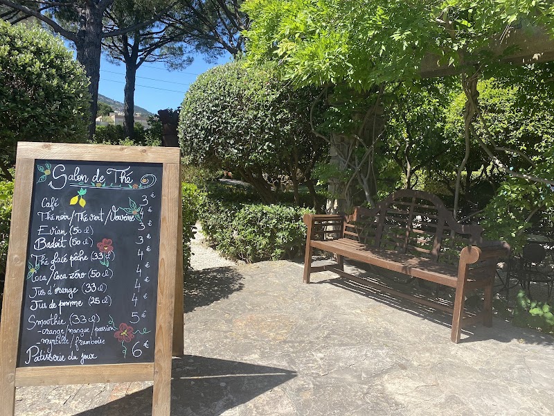 Villa Logis d'Azur - Villa Logis d'Azur, 26 Av. Henry Clews, 06210 Mandelieu-la-Napoule, France