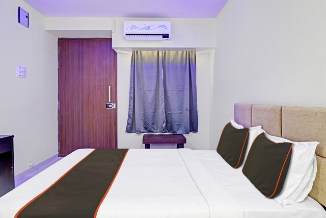 Super Collection O Hotel Rk Inn - Super Collection O Hotel Rk Inn, 1, The Life Commercial Hub, Near, Rajyog Colony Rd, Shivala Colony, SBI bank, Ravet, Pune, Pimpri-Chinchwad, Maharashtra 412101, India