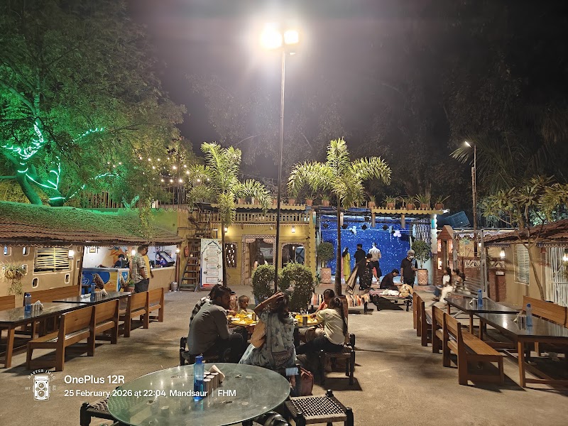 SECOND HOME KITCHEN & RESTAURENT MANDSAUR - SECOND HOME KITCHEN & RESTAURENT MANDSAUR behind Girls College, near Teliya Talab, Bhatrewas, Mandsaur, Madhya Pradesh 458001, India
