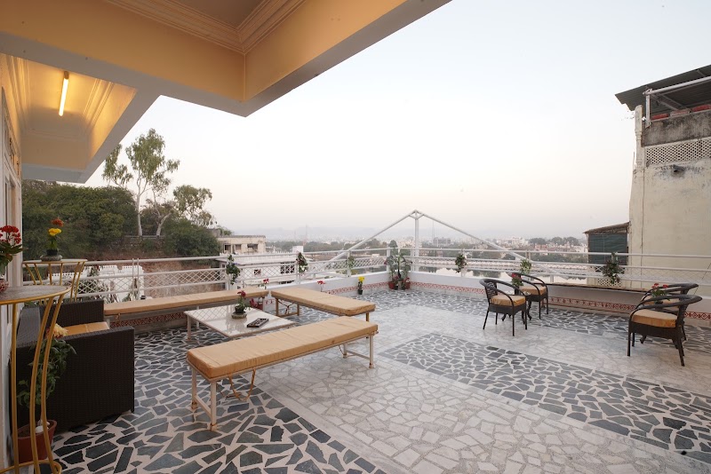 Hill Villa Signature Suites