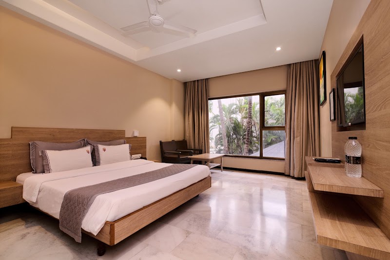 Hotel Hrushikesh - Hotel Hrushikesh Nagar Manmad Highway, opp. New Darshan Complex, near Double Bridge, Shirdi, Maharashtra 423109, India