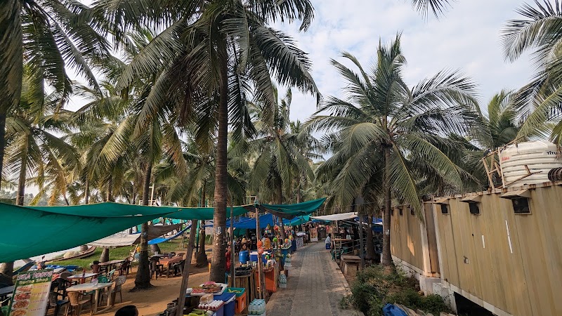 Eden Beach market - Eden Beach market VRJF+MJM, Eden Beach Path, Chinna Veerampattinam, Puducherry 605007, India