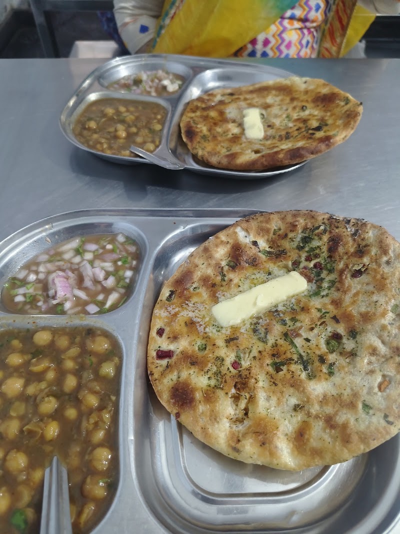 Monu Kulcha Hut - Monu Kulcha Hut, Main, Loharka Rd, near Love Dale School, Gumtala Sub Urban, Gumtala, Amritsar, Punjab 143008, India