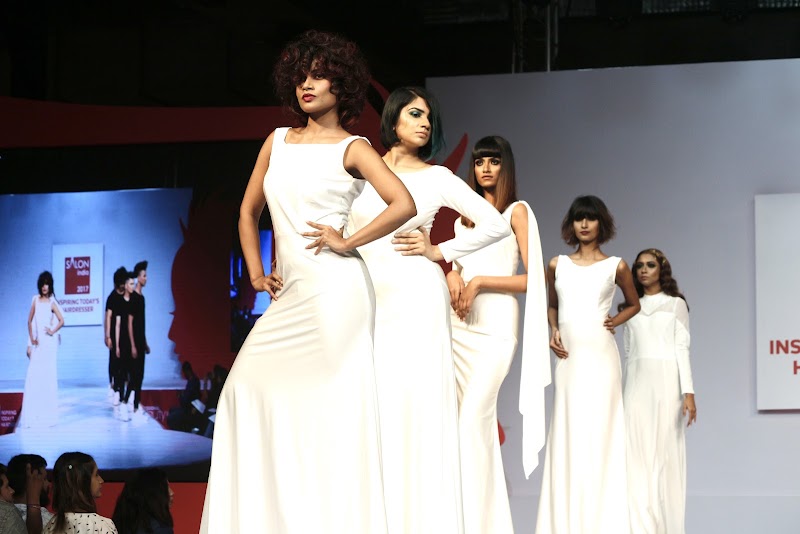 Vipul Chudasama Salon, Pali Hill Bandra - Vipul Chudasama Salon, Pali Hill Bandra, First Floor, Jasmin House, Pali Mala Rd, Pali Village, Bandra West, Mumbai, Maharashtra 400050, India