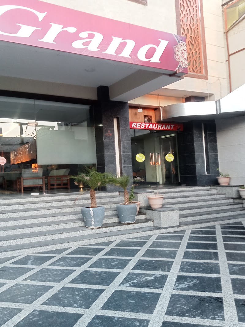 Hotel The Grand - Hotel The Grand, Ground Floor, Sunny Trade Center, गोपालपुरा बायपास मार्ग, गंगाराम नगर, न्यू आतिश मार्केट, शांति नगर, मानसरोवर, जयपुर, जयपुर नगर निगम एरिया, राजस्थान 302020, India
