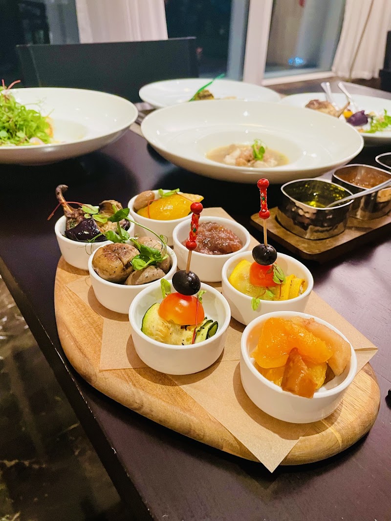 All Day Dining Restaurant - All Day Dining Restaurant The Canvas Hotel Dubai — MGallery Hotel Collection - الرفاعة - دبي - United Arab Emirates