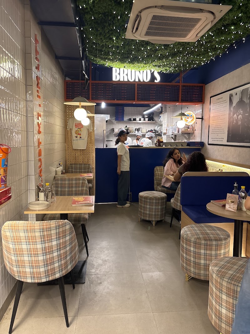 Bruno's Pizzeria - Bruno's Pizzeria First Floor, SF 092, DLF Galleria Rd, above Airtel Store, Galleria Market, Sector 28, DLF Phase IV, Gurugram, Haryana 122009, India