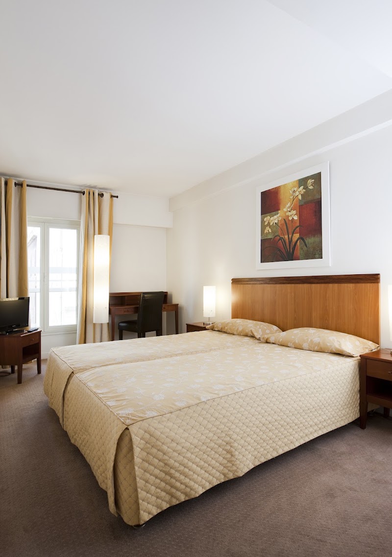Cannes Croisette Prestige - Cannes Croisette Prestige 87 Rue d'Antibes, 06400 Cannes, France