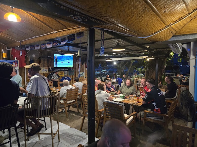 Chalong Pier Restaurant & Sports Bar - Chalong Pier Restaurant & Sports Bar, Sunrise Rd, Tambon Chalong, Amphoe Mueang Phuket, Chang Wat Phuket 83100, Thailand
