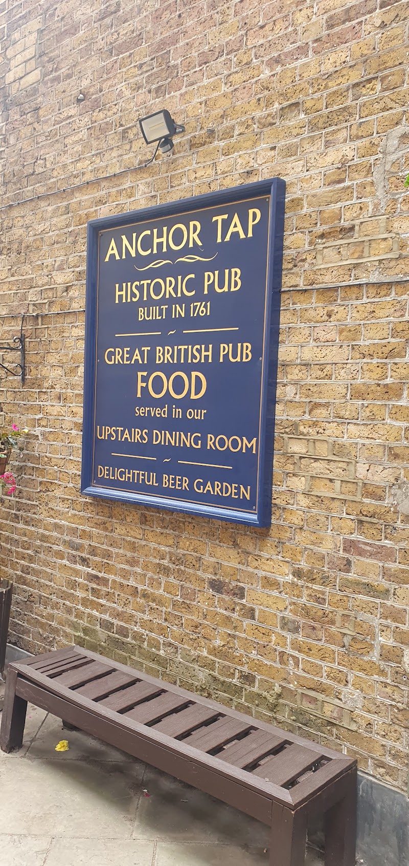 Anchor Tap - Anchor Tap, 20A Horselydown Ln, London SE1 2LN, UK