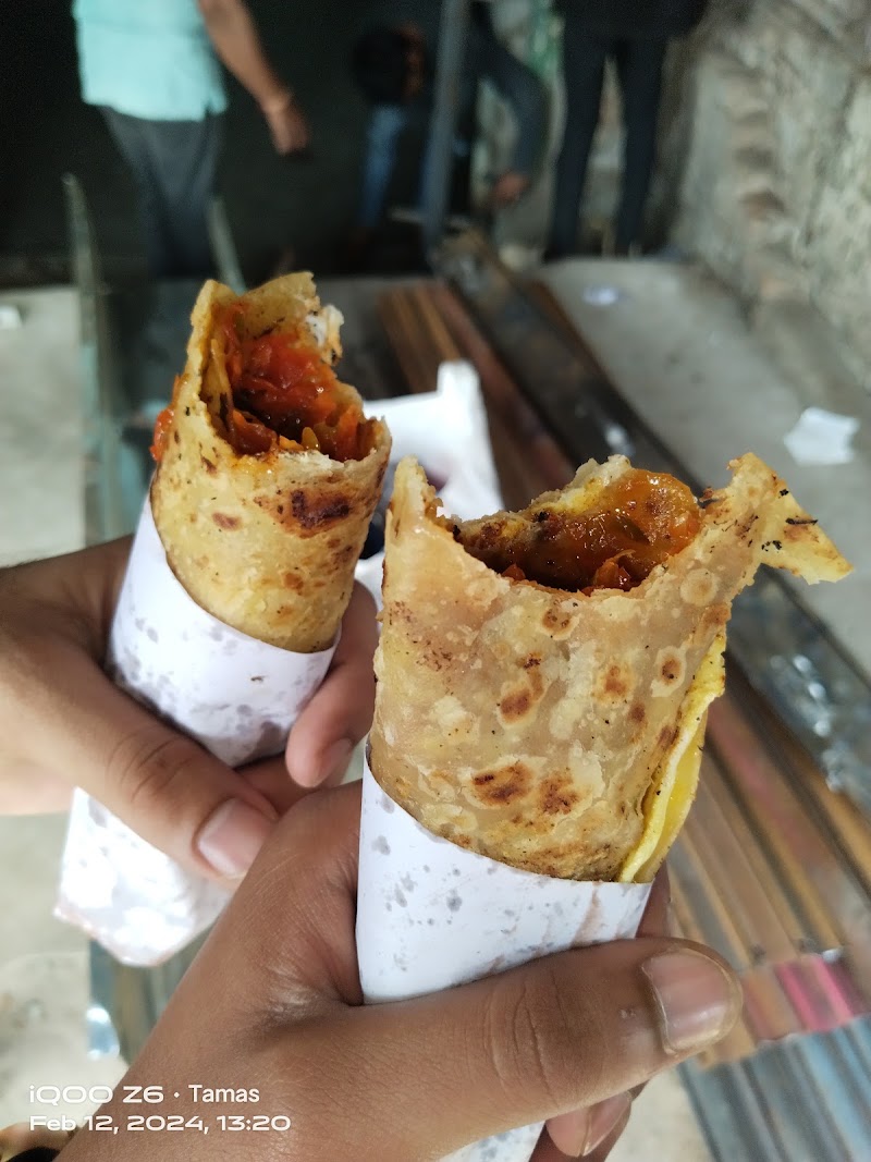 BH.PATNA EXPRESS FAST FOOD - BH.PATNA EXPRESS FAST FOOD, W58F+H83, Zor Pada Rd, Ramnagar Para, Bhawanipatna, Odisha 766001, India