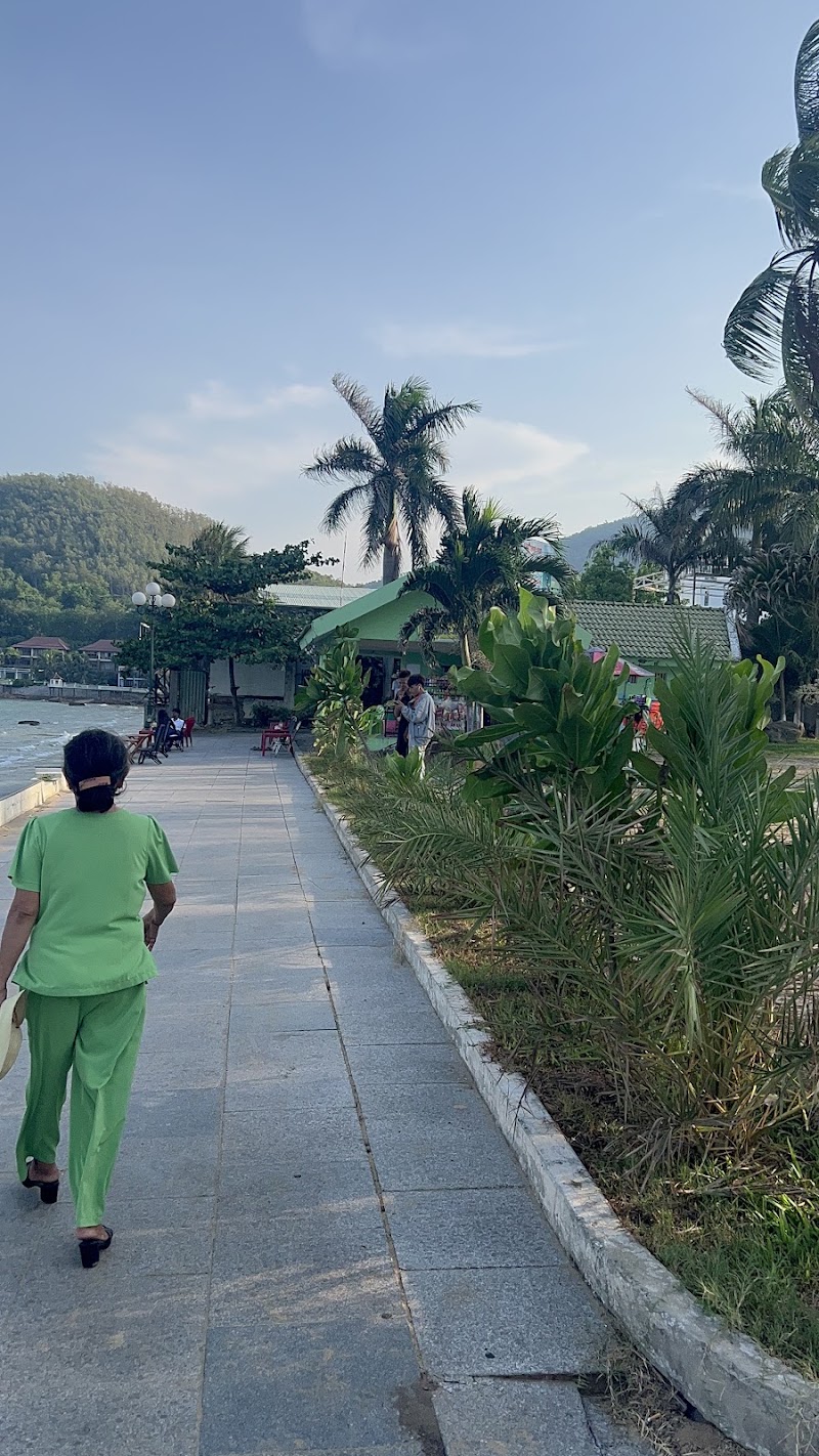Bãi Tắm. Biển Quy Nhơn - Bãi Tắm. Biển Quy Nhơn, P6X7+7WH, An Dương Vương, Quy Nhơn Nam, Gia Lai, Vietnam