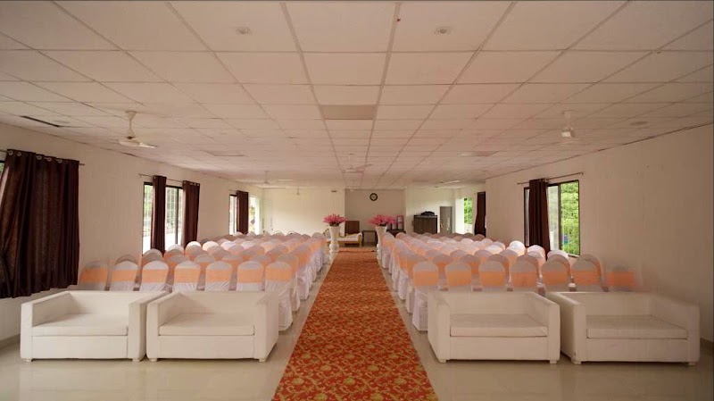 Fort View Resort - Fort View Resort X63G+X7F, next to H2O Water Park, near Daulatabad Fort, Abdimandi, Maharashtra 431002, India