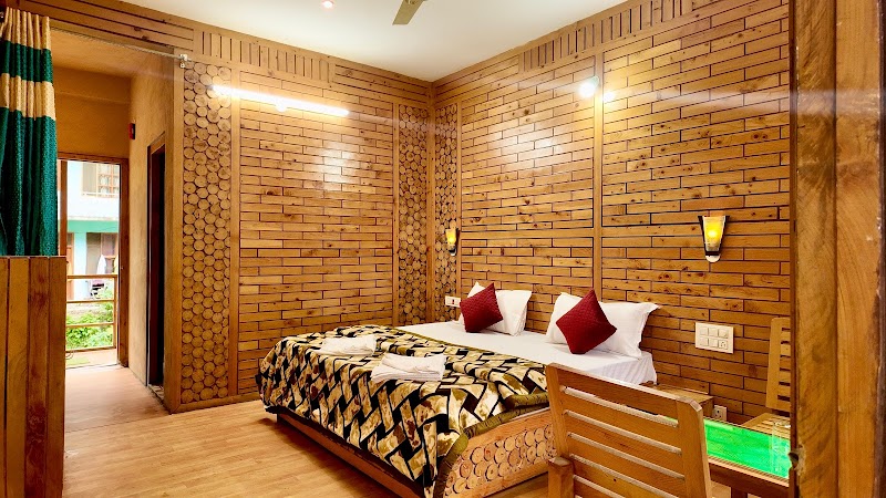 Jibhi Holiday Home - Jibhi Holiday Home Main Market, Jibhi, Bini, Himachal Pradesh 175123, India