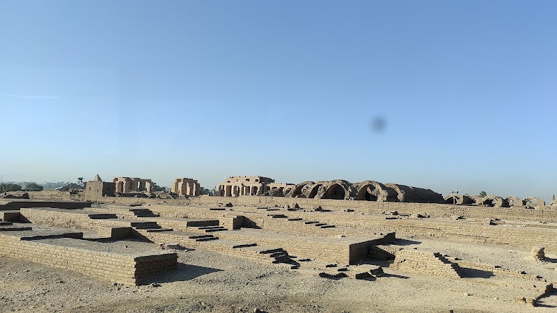 Colossi of Memnon - Colossi of Memnon, Luxor, Al Bairat, Al Qarna, Luxor Governorate 1341703, Egypt