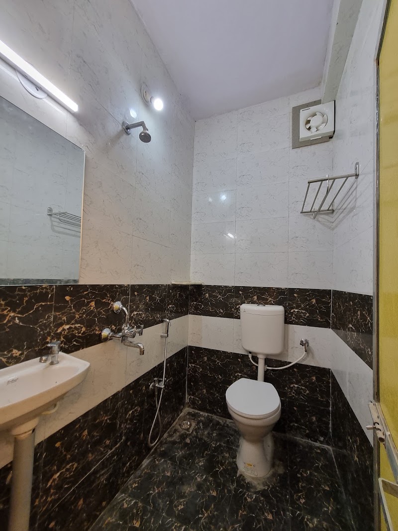 Hotel Shree Shivtam - Hotel Shree Shivtam A- 5/18 Mahakal Vanijya Kendra, opposite Police Station, Nanakheda, Mahakal Vanijya, Ujjain, Madhya Pradesh 456010, India
