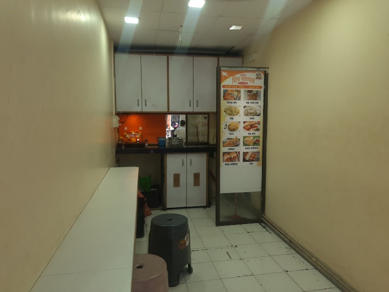 Shiv vadapav - Shiv vadapav, Maa Ashapura Cooperative Housing Society, Kala Nagar, Bandra East, Mumbai, Maharashtra 400051, India
