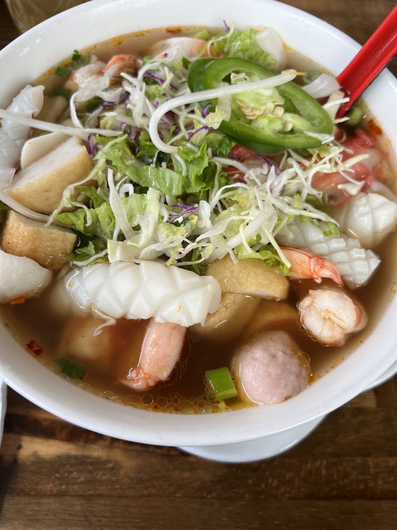 Lotus Pond Vietnamese Cuisine - Lotus Pond Vietnamese Cuisine 12752 Aurora Ave N, Seattle, WA 98133, USA